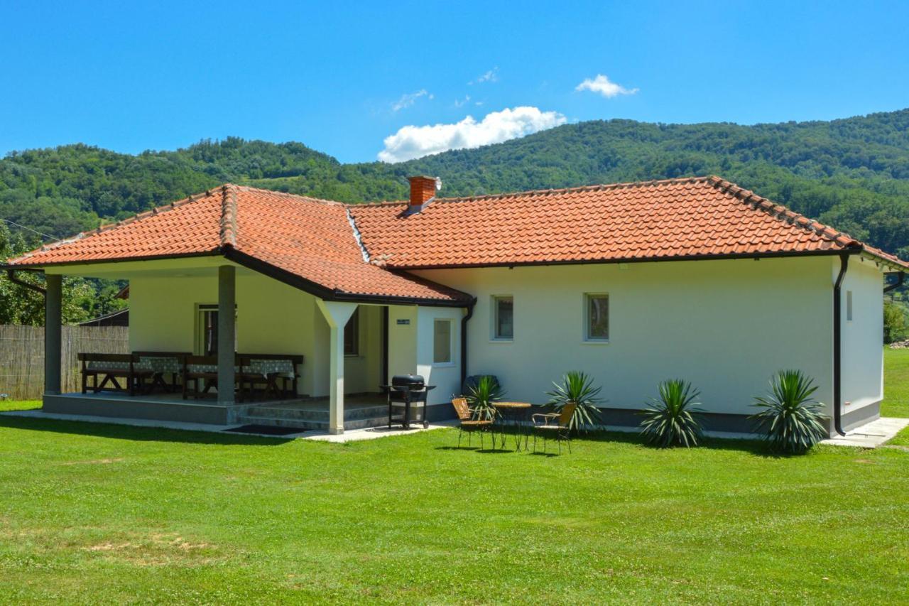 Drinska Kucica Ljubovija Exterior foto