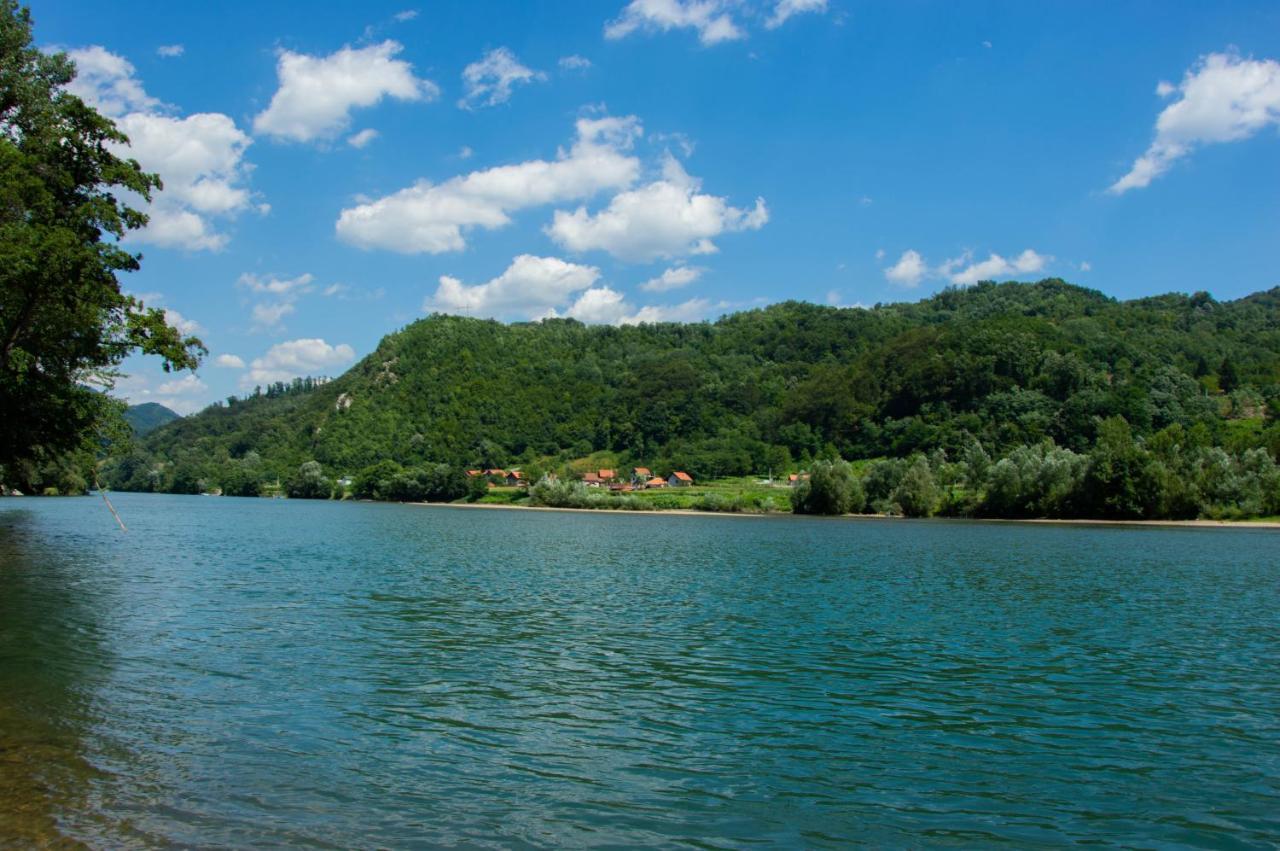 Drinska Kucica Ljubovija Exterior foto